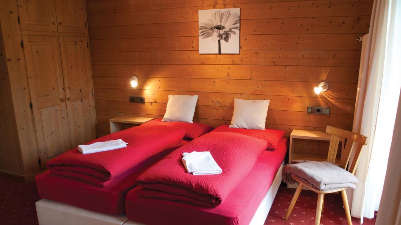 Garni Haus Valentin B&B Badia  Exterior foto