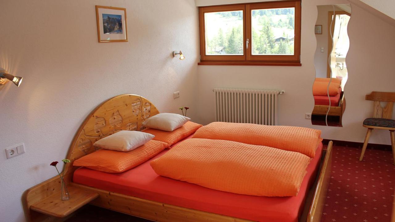 Garni Haus Valentin B&B Badia  Exterior foto