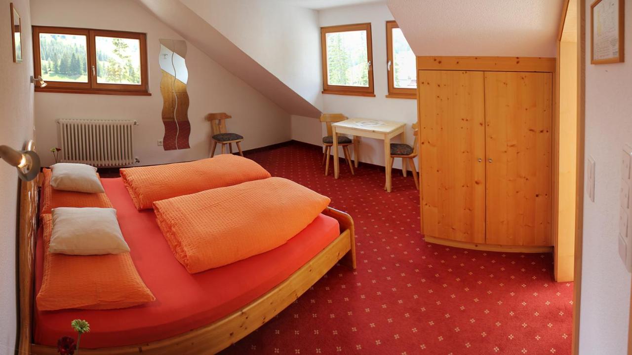 Garni Haus Valentin B&B Badia  Exterior foto